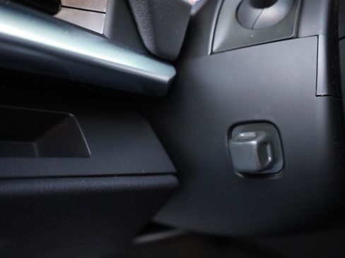 Used 2021 Chevrolet Corvette Stingray Coupe w/ 1LT RWD image 28