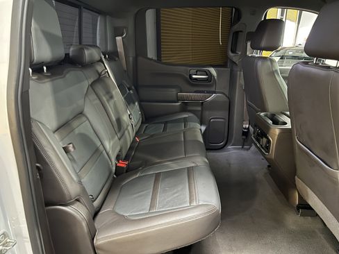 Used 2019 GMC Sierra 1500 Denali w/ Technology Package image 16