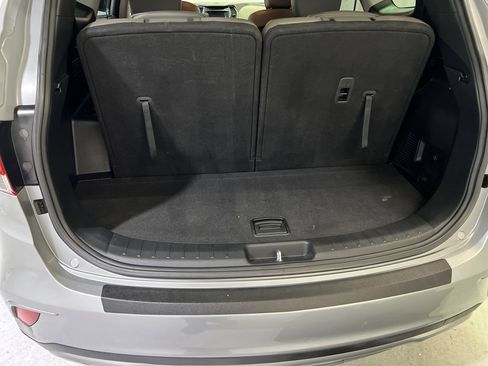 Used 2017 Hyundai Santa Fe Limited w/ Cargo Package image 14