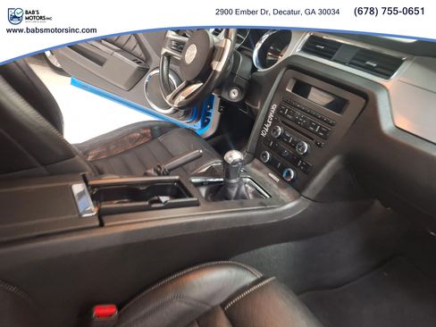 Used 2010 Ford Mustang Coupe RWD image 11
