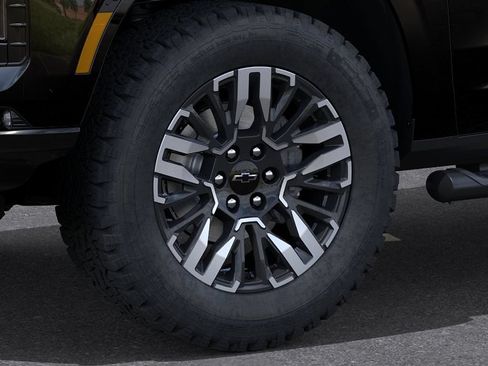 New 2026 Chevrolet Tahoe Z71 w/ Comfort Package AWD/4WD image 9