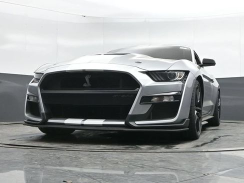 Used 2022 Ford Mustang Shelby GT500 w/ Technology Package RWD image 41
