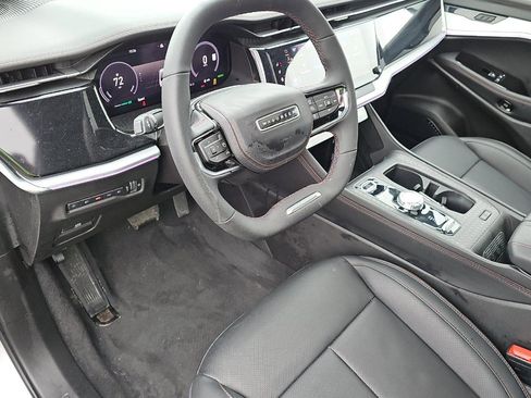 Used 2024 Jeep Wagoneer Launch Edition image 9