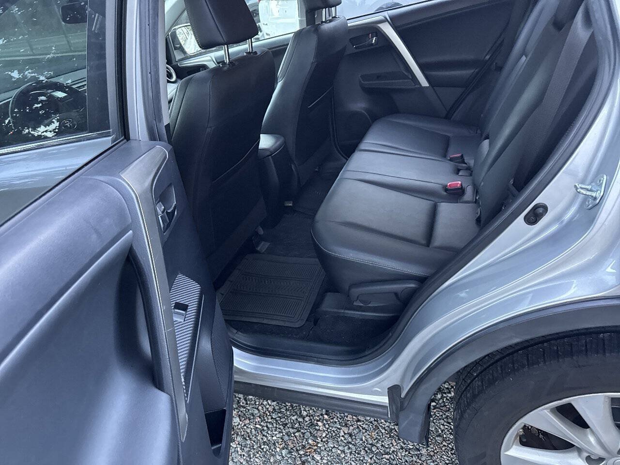 Used 2015 Toyota RAV4 Limited AWD/4WD image 13