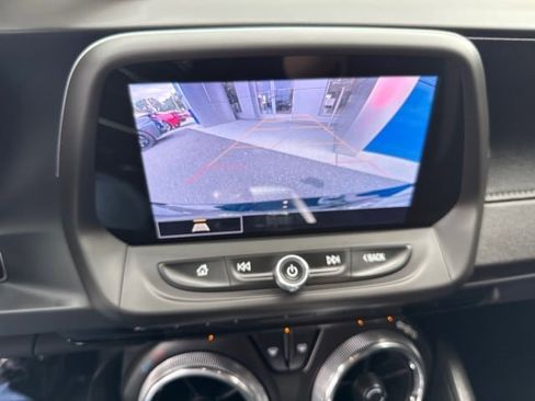 Used 2023 Chevrolet Camaro LT w/ Technology Package image 18
