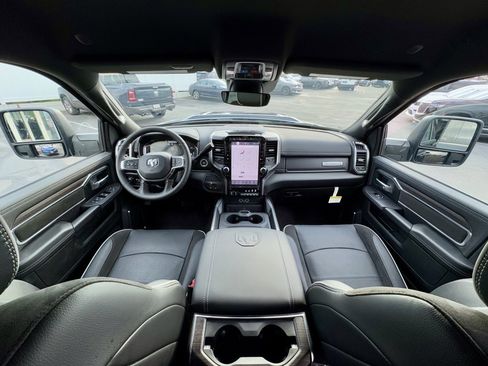 Used 2025 RAM 2500 Laramie w/ Night Edition image 22