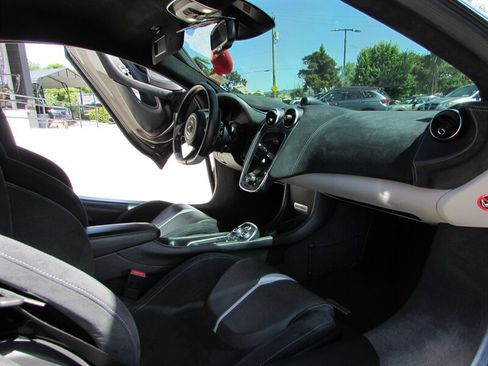 Used 2017 McLaren 570S Coupe image 20