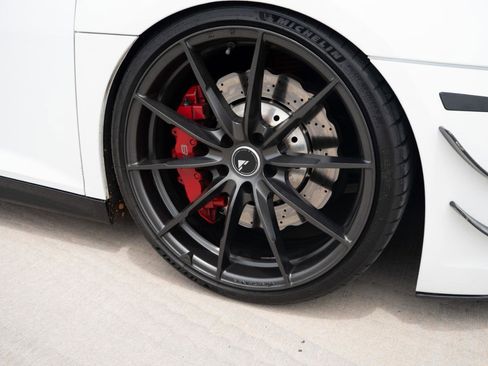 Used 2018 Audi R8 V10 RWD image 22