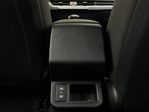 Used 2025 Kia K4 LXS image 11