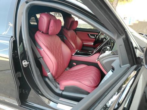 Used 2024 Mercedes-Benz S 580 4MATIC Sedan w/ AMG Line image 30