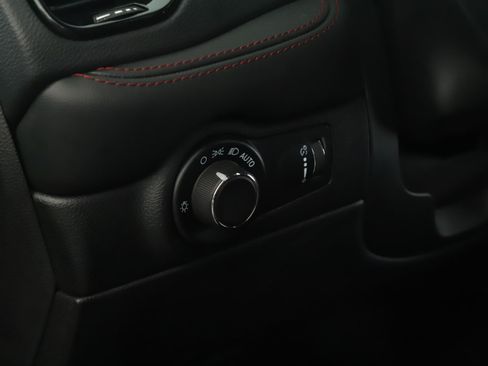 Used 2025 Dodge Durango GT AWD/4WD image 10