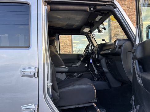 Used 2017 Jeep Wrangler Unlimited Sport w/ Quick Order Package 23S image 13