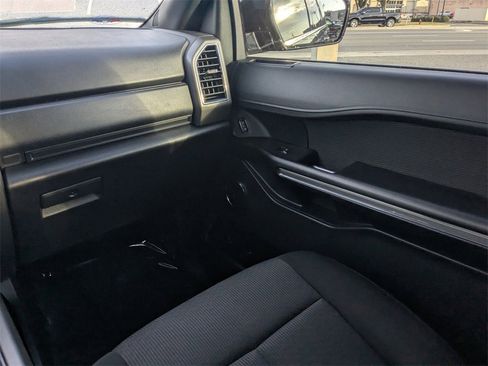 Used 2021 Ford Expedition XLT w/ Cargo Package image 16