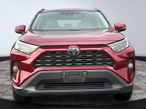 Used 2019 Toyota RAV4 XLE Premium w/ Cold Weather Package FWD image 2