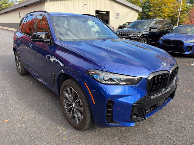 Used 2026 BMW X5 M60i AWD/4WD image 4