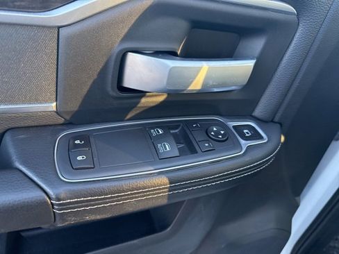 Used 2024 RAM 5500 SLT w/ Quick Order Package 2YG SLT image 17