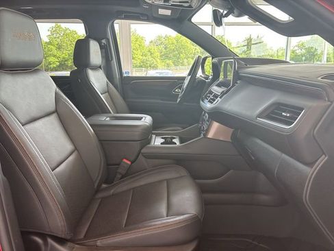 Certified 2024 Chevrolet Tahoe High Country w/ Premium Package image 23