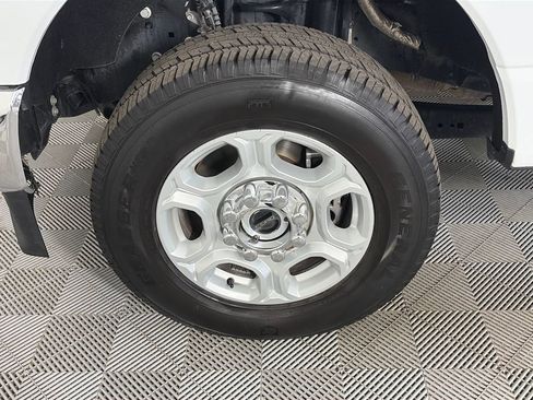 Certified 2025 Ford F250 XLT AWD/4WD image 8