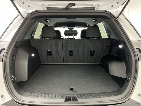 Certified 2026 Chevrolet Equinox LT AWD/4WD image 27