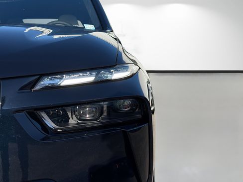 New 2027 BMW X7 M60i AWD/4WD image 9
