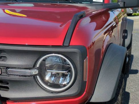 Used 2022 Ford Bronco 2-Door w/ Sasquatch Package AWD/4WD image 9