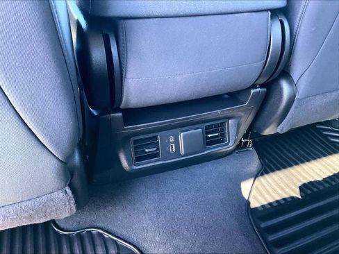 Used 2023 Chevrolet Silverado 1500 LT image 28