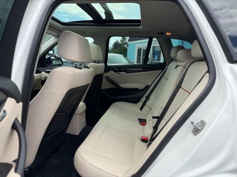 Used 2015 BMW X1 sDrive28i RWD image 12
