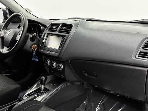 Used 2021 Mitsubishi Outlander Sport ES image 33