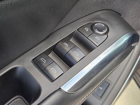 Used 2024 Chevrolet Traverse LT w/ Enhanced Driving Package FWD image 12