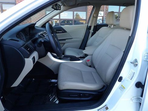 Used 2014 Honda Accord EX-L image 9