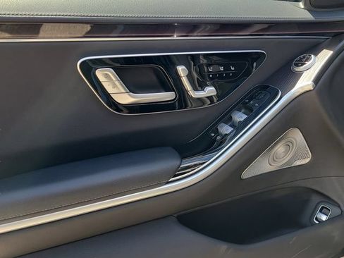 Used 2023 Mercedes-Benz S 580 4MATIC Sedan w/ AMG Line image 14