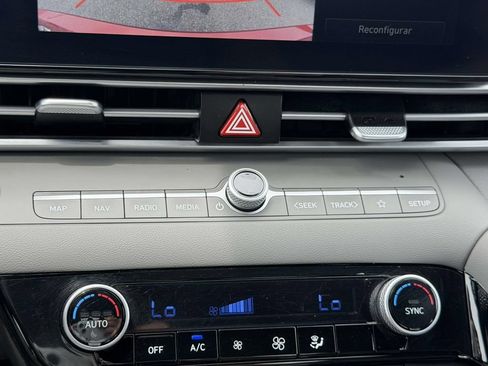 Certified 2023 Hyundai Elantra SEL w/ Convenience Package FWD image 29