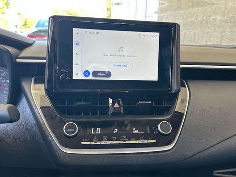 Used 2025 Toyota Corolla LE image 20