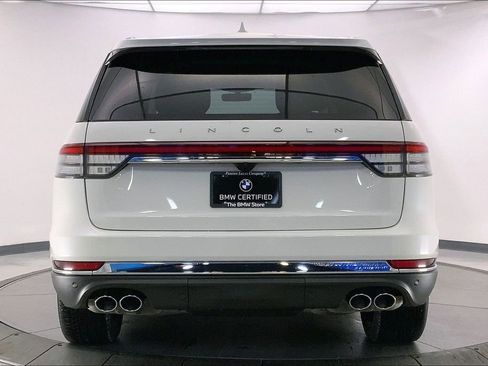 Used 2023 Lincoln Aviator Reserve w/ Equipment Group 201A image 3