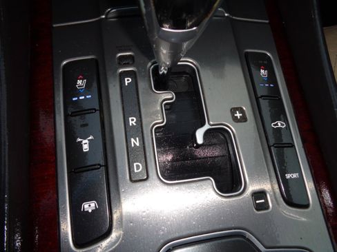 Used 2013 Hyundai Equus Ultimate image 27