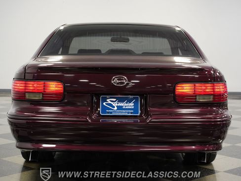 Used 1996 Chevrolet Impala SS RWD image 11