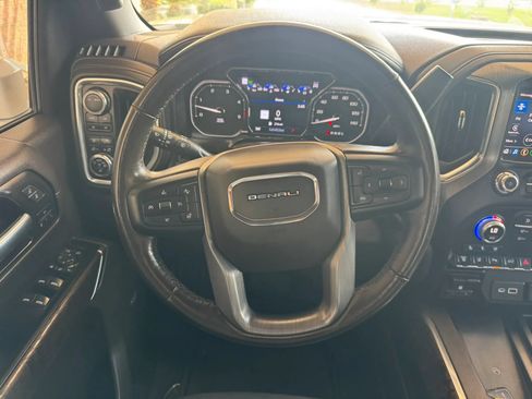 Used 2022 GMC Sierra 3500 Denali w/ Technology Package AWD/4WD image 32