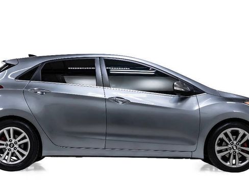 Used 2016 Hyundai Elantra GT w/ Option Group 03 FWD image 5