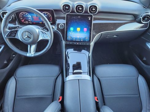 Used 2025 Mercedes-Benz GLC 300 GLC 300 image 24