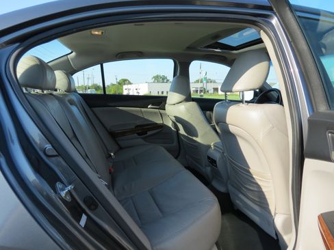 Used 2011 Honda Accord EX-L image 37