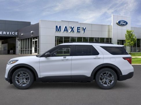 New 2026 Ford Explorer Active w/ Active Comfort Package image 3