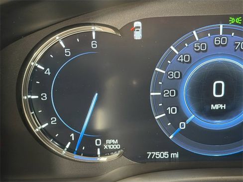 Used 2016 Cadillac Escalade Platinum image 13