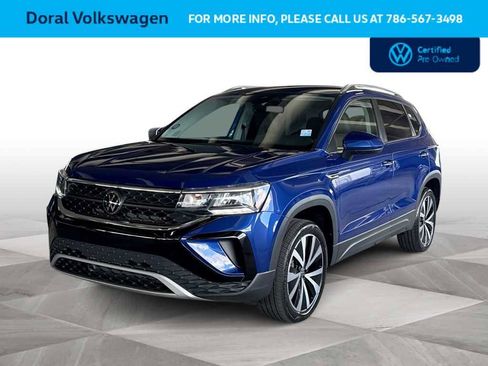 Used 2024 Volkswagen Taos SE image 4
