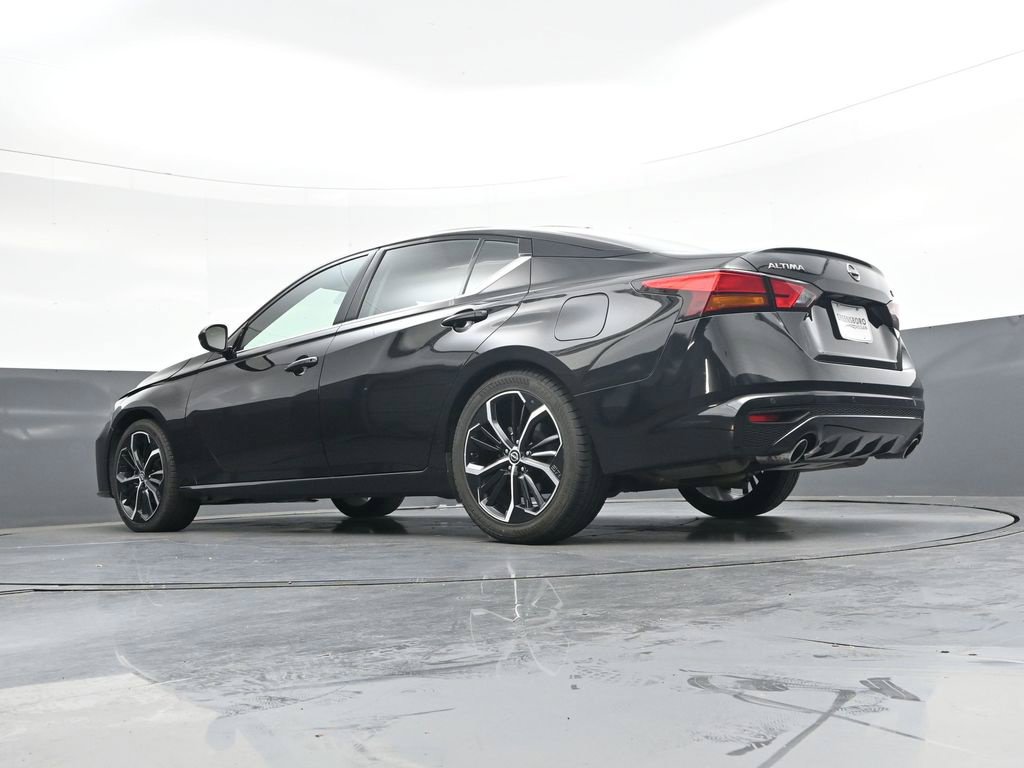 Certified 2025 Nissan Altima 2.5 SR FWD image 35