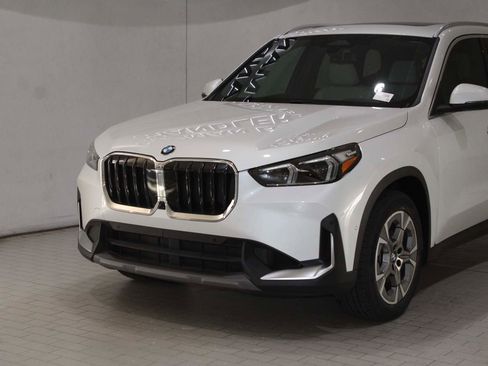 Certified 2023 BMW X1 xDrive28i w/ Premium Package image 2