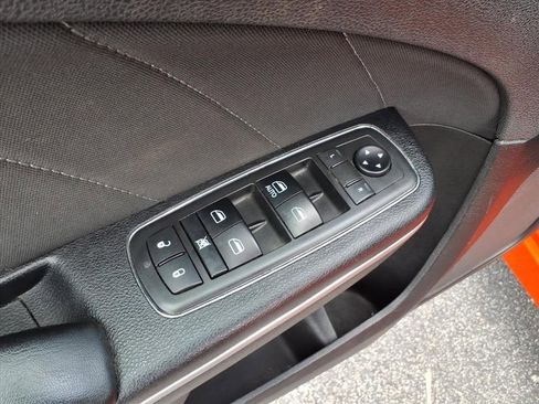 Used 2019 Dodge Charger R/T image 25