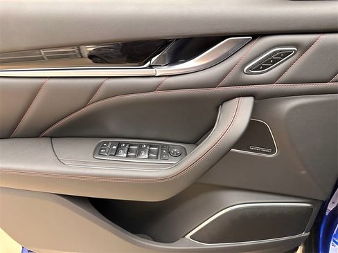 Used 2024 Maserati Levante GT Ultima image 36