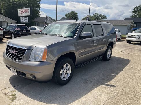 Used 2009 GMC Yukon XL SLE w/ Convenience Package RWD image 7