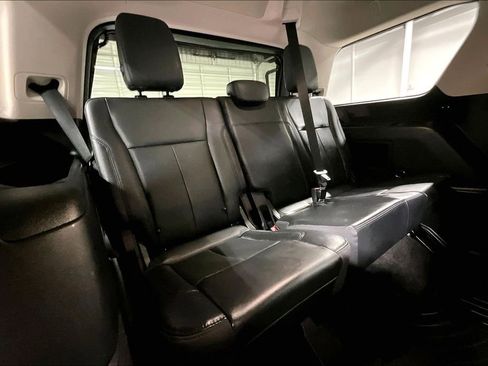 Used 2022 Ford Expedition XLT RWD image 35