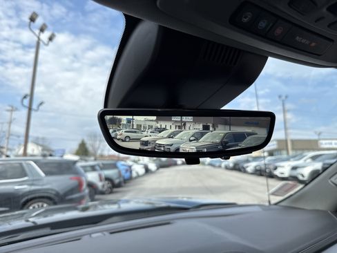 Used 2024 GMC Sierra 1500 Denali w/ Technology Package image 25